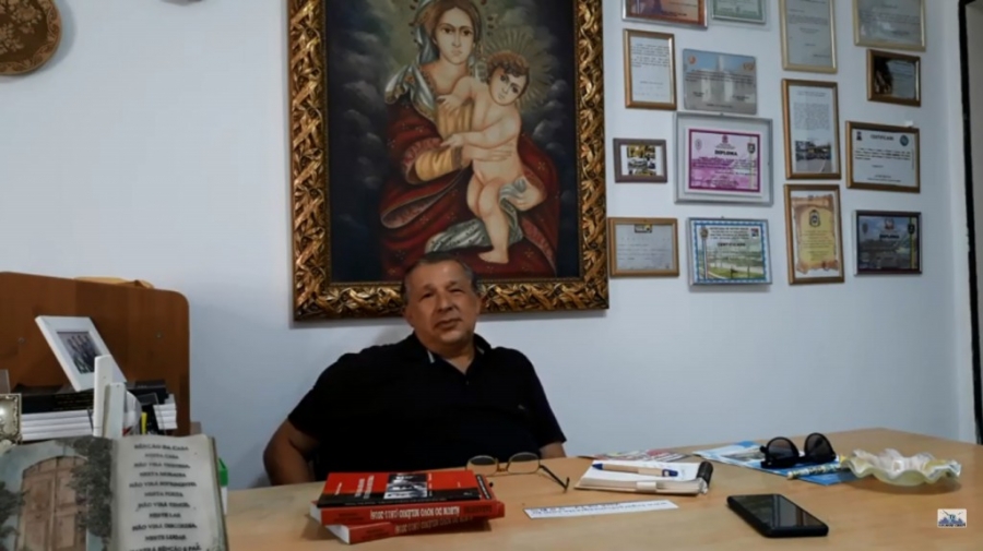 Walter Santana e as homenagens ao Rel&oacute;gio de Flores